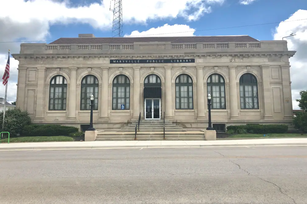 The former post office building in Maryville, Missouri